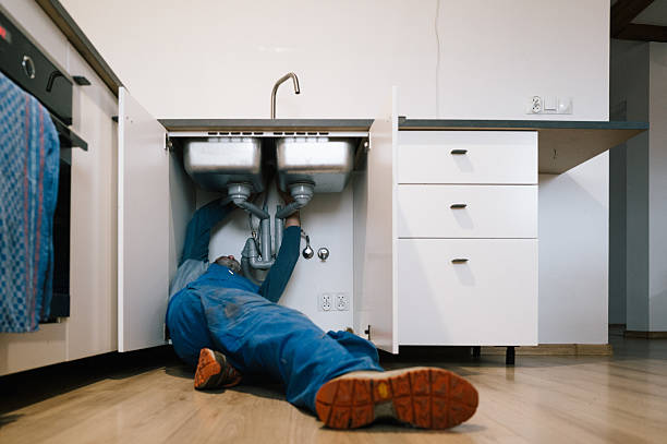 Professional Plumbing technician working in Trenton, SC